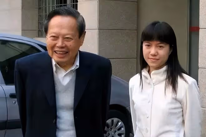 楊振寧:我有月薪百萬,把財政大權都交給妻子,她的回答令人淚目
