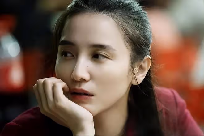 宋佳:因事業放棄陳龍,因婚姻放棄張黎,如今與黃少峰長相廝守
