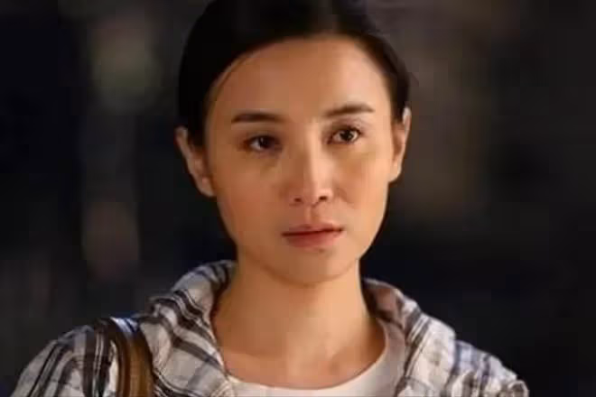 宋佳:因事業放棄陳龍,因婚姻放棄張黎,如今與黃少峰長相廝守