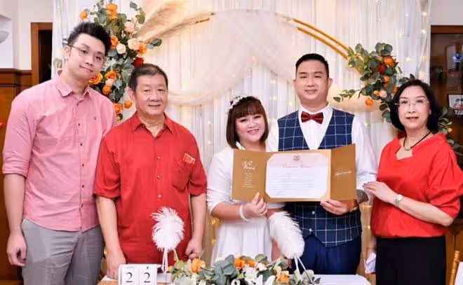 知名經紀人管偉華癌症去世!確診後拒絕化療,求家人將骨灰撒大海