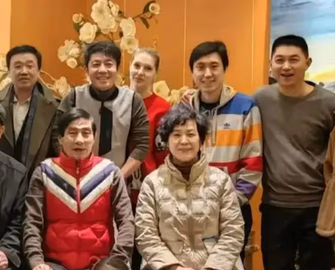 撒貝寧與演員老父回廣東,重返故居追憶童年,在當地出生會說粵語
