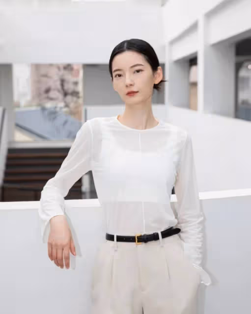 2023春夏必備的3件「上衣」，高級洋氣又顯瘦，多穿3年都不過時！