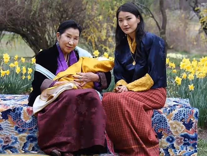 7歲定下婚約,卻掉入設置好的陷阱,不丹王后佩瑪比黛安娜更冷靜
