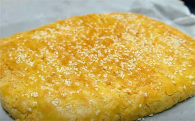 夏天了,我家總會用玉米面做糕點,不用烤箱就能做,送禮倍有面子~
