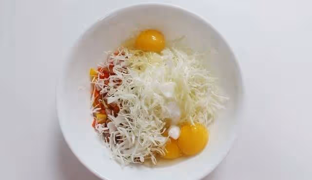簡單美食之《雞蛋小吐司》回憶起小時候街邊小吃的味道~