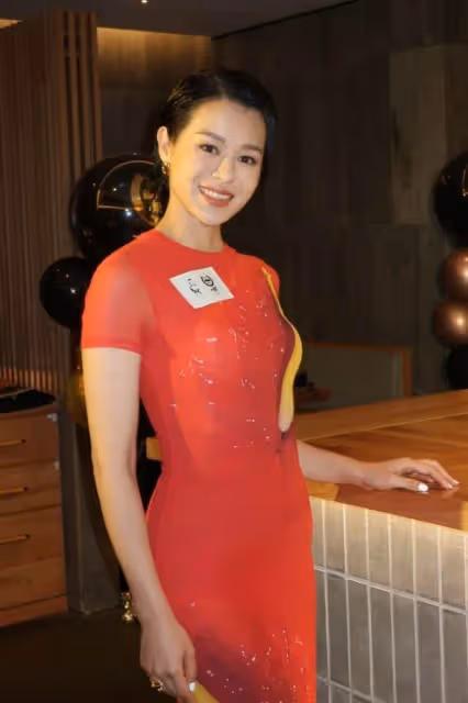 TVB前當家花旦生完三胎,身材不走樣狀態大勇,透露有意回巢合作