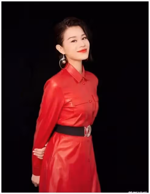 TVB前當家花旦生完三胎,身材不走樣狀態大勇,透露有意回巢合作