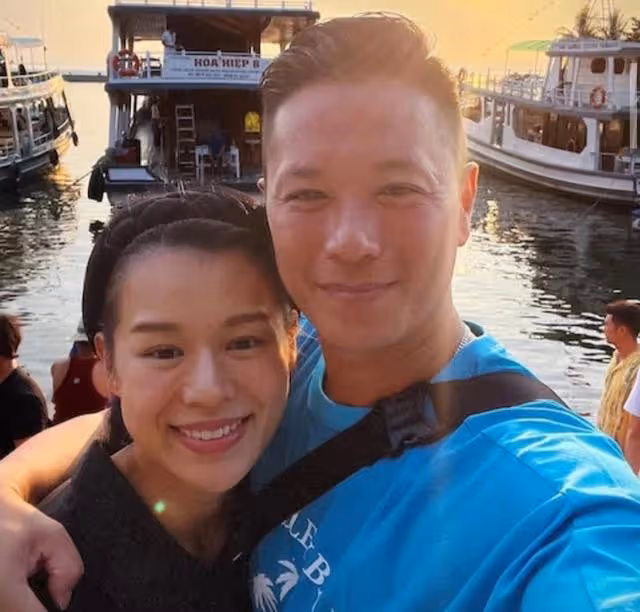 富貴！TVB前知名女星內地賺得盆滿缽滿，戴百萬名表與老公游世界
