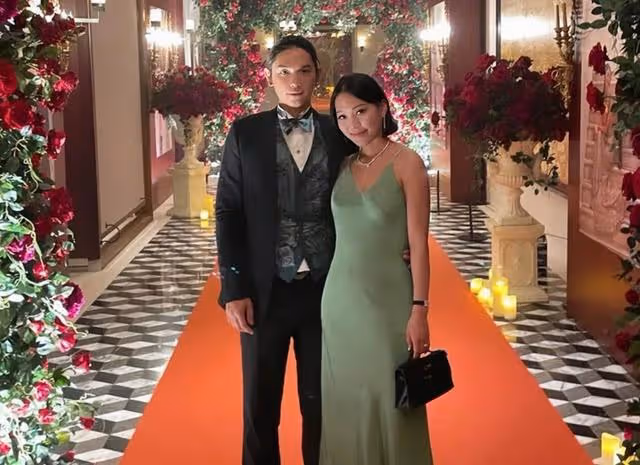 香港知名富三代補辦婚禮,花兩百萬宴開70桌,眾名媛闊少受邀出席