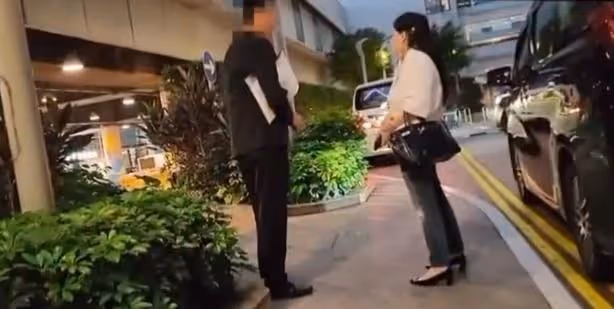 蔡天鳳母親現身律師樓,上億財產將被瓜分,家人情緒激動快步急走