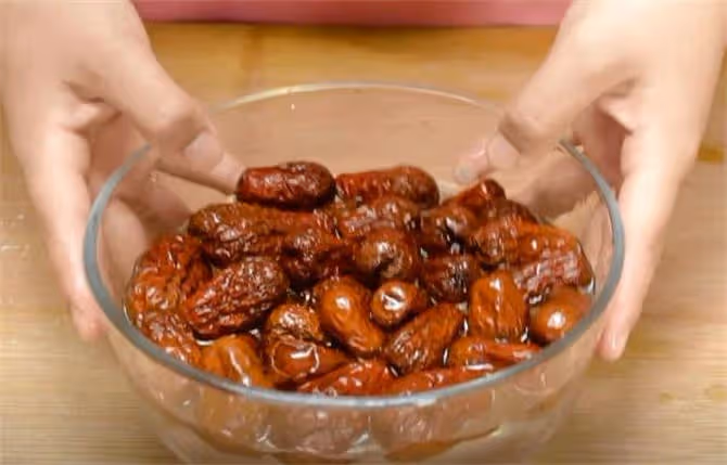 玉米面這樣做,香甜好消化,比饅頭包子簡單,用它當主食最合適