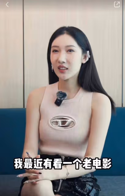 都美竹近照未修圖毫無女神氣質,網友:某人究竟看上她的什麼了?