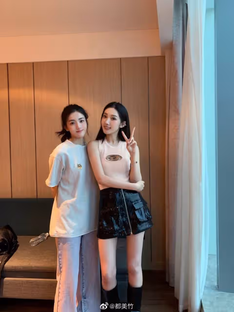 都美竹近照未修圖毫無女神氣質,網友:某人究竟看上她的什麼了?