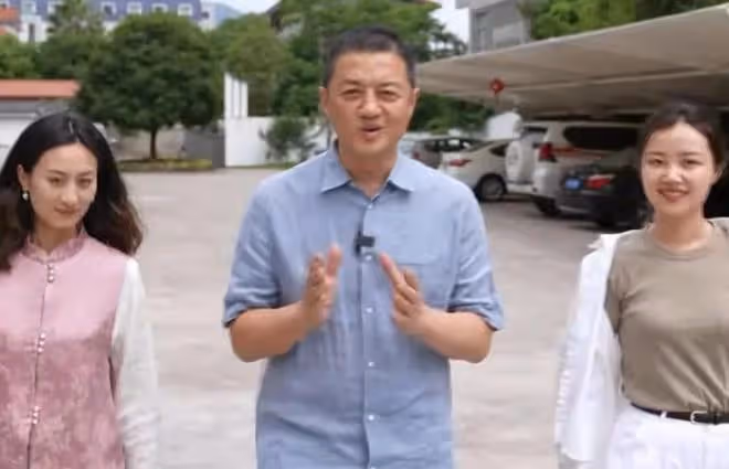李亞鵬:請對我尊重點,要老闆娘拿最貴的茶葉喝,卻被男主人拒絕