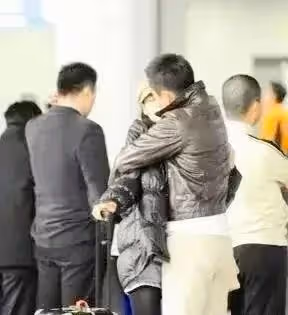 汪小菲：新女友被曝光，長相酷似舊愛張雨綺，卻被張穎穎無情嘲諷