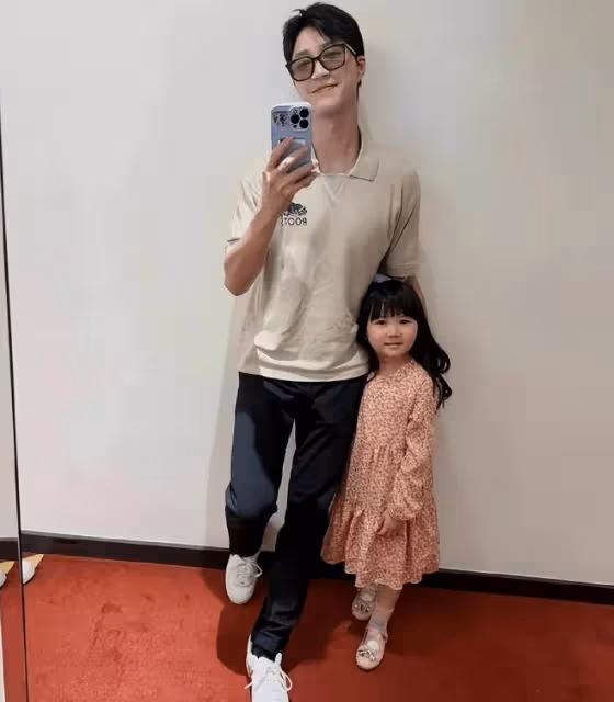 福原愛到上海出席活動心情好，江宏傑也隔空曬起了女兒動態