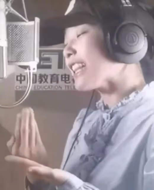 「挖呀挖」黃老師復工:參加電視台節目,真實素顏像變了一個人