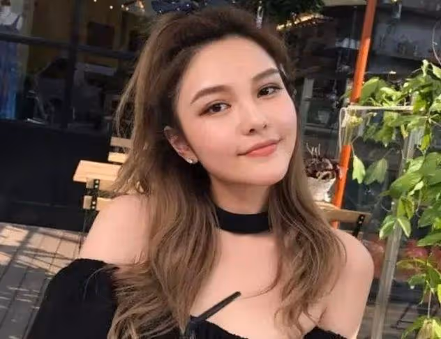 周揚青又惹爭議,自爆安檢識別不出自己的臉,被吐槽整容整過頭