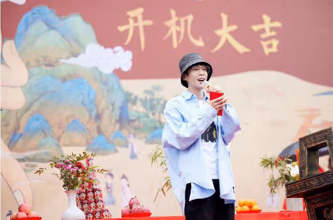 《慶餘年2》海報疑似抄襲,官方發文致歉,被吐槽上了熱搜才回應