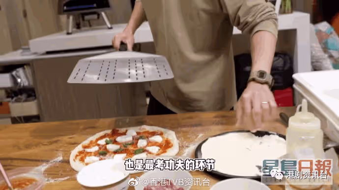 TVB當紅男星做Pizza曝光逾6千萬豪宅!開放式廚房勁闊落客廳有小型電影院