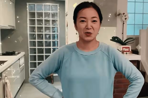 阿雅首次曝光豪宅!內陽臺都種樹,家裡干凈得像五星級酒店,網友:感覺一點也不突兀。