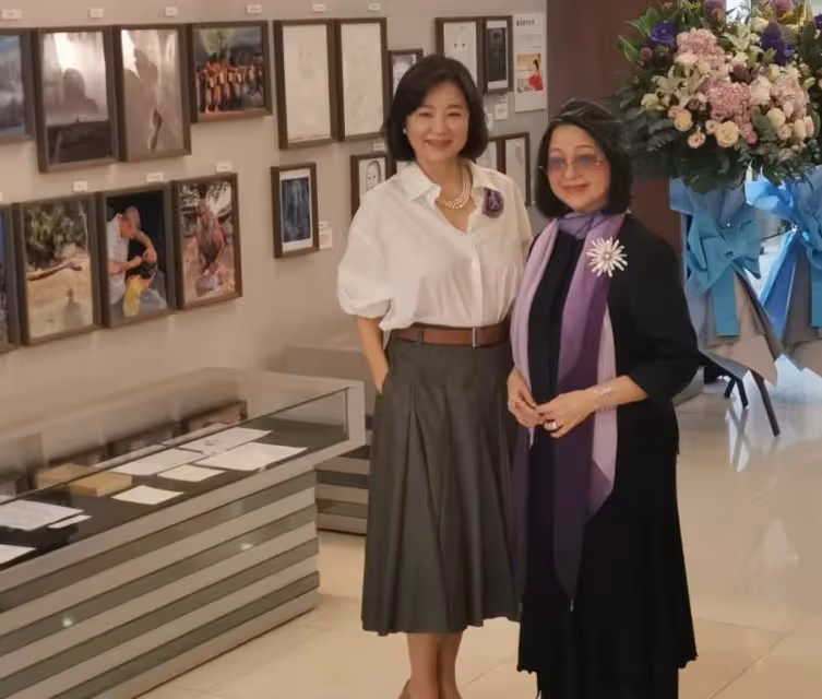林青霞現身,67歲依舊漂亮優雅,只是有點「幸福肥」,網友表示:自信的女人最美麗