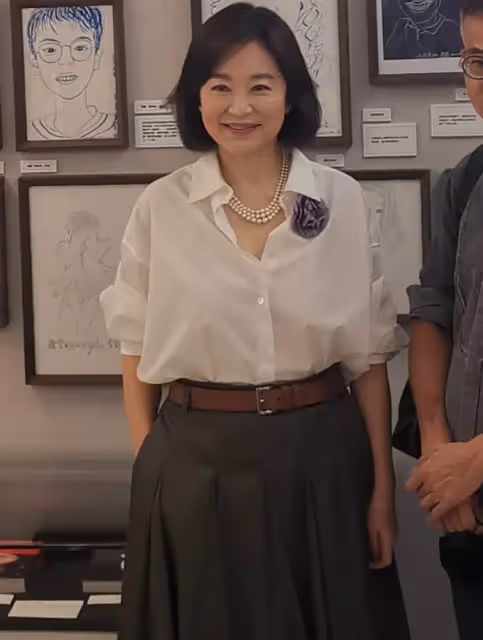林青霞現身,67歲依舊漂亮優雅,只是有點「幸福肥」,網友表示:自信的女人最美麗