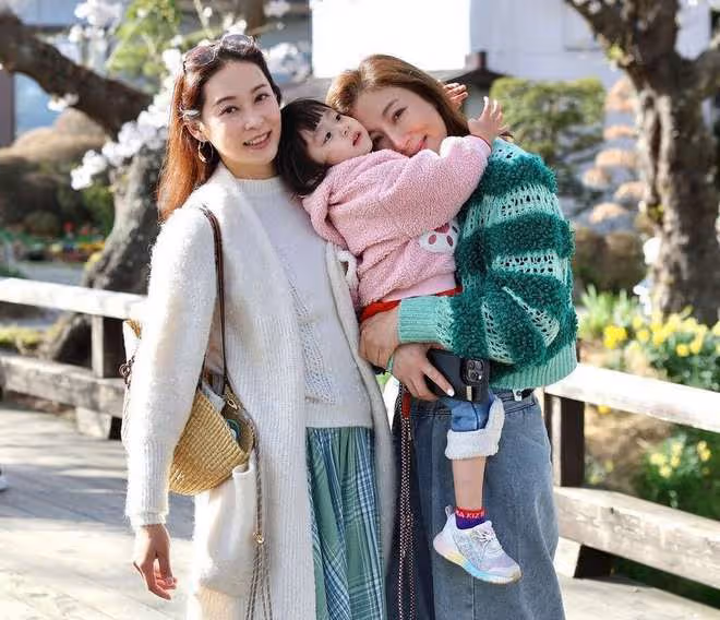 14歲星二代顏值大幅提升!星味十足被要求選港姐,父母至今沒結婚