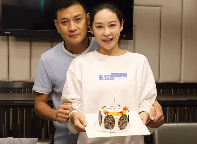 14歲星二代顏值大幅提升!星味十足被要求選港姐,父母至今沒結婚