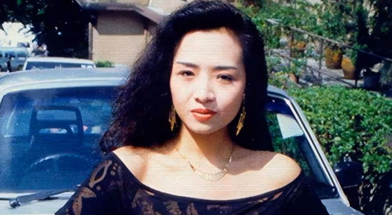 56歲葉子媚近況,暴瘦現身難掩傲人身材,隱退後至今未婚