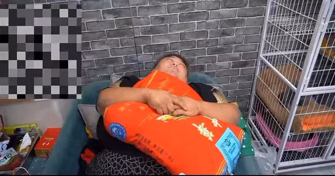 大網紅胖猴減重失敗,體重突然飆升到600斤,醫生感嘆表示救不了