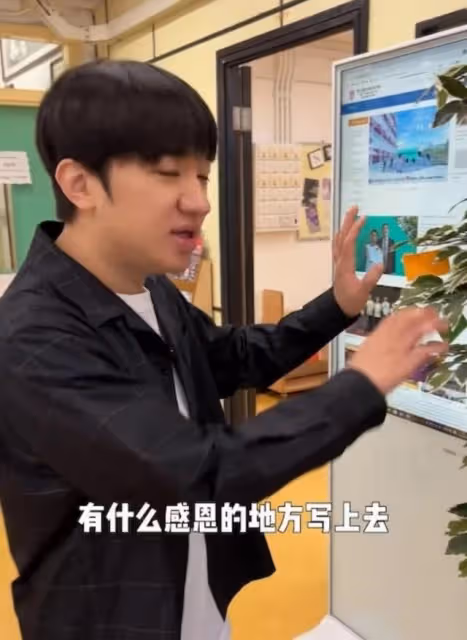 一改低調作風!王祖藍開百萬跑車回母校,近年在內地賺得盆滿缽滿