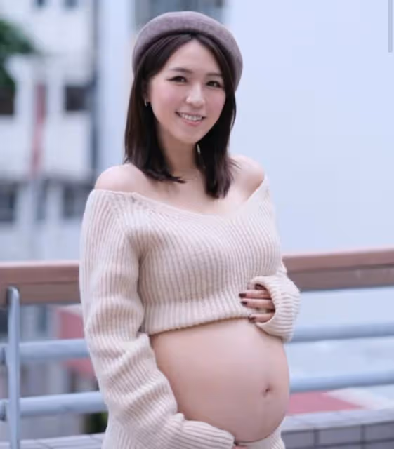 挺巨肚做豐胸療程！TVB小花懷二胎擔心胸部走樣，但仍堅持喂人奶