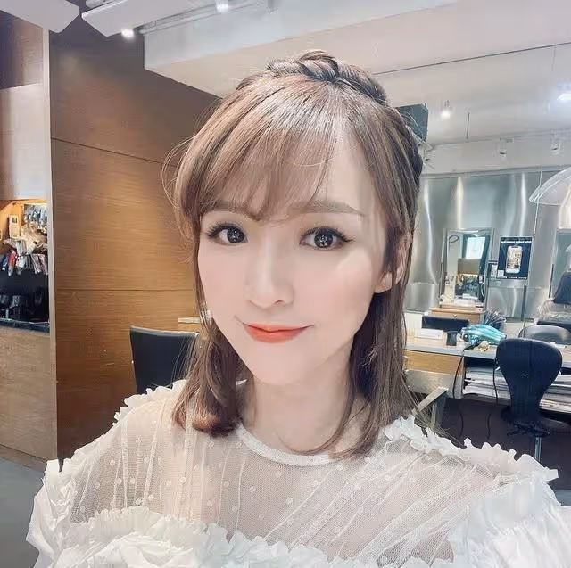 挺巨肚做豐胸療程!TVB小花懷二胎擔心胸部走樣,但仍堅持喂人奶