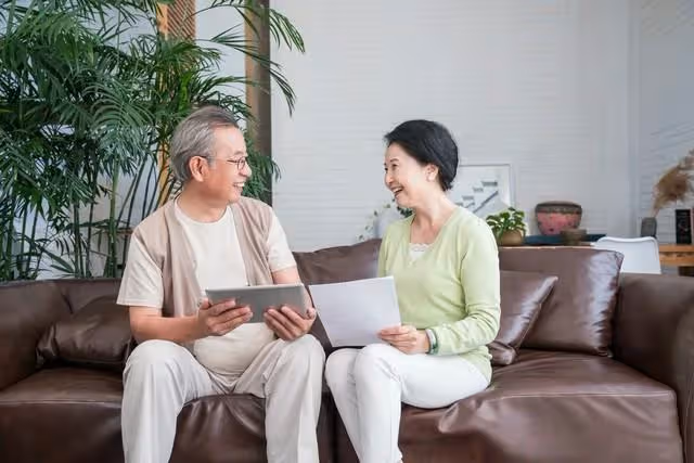 伺候兒媳一個月，月子一滿，我才明白，真不該去兒子家，早該走了