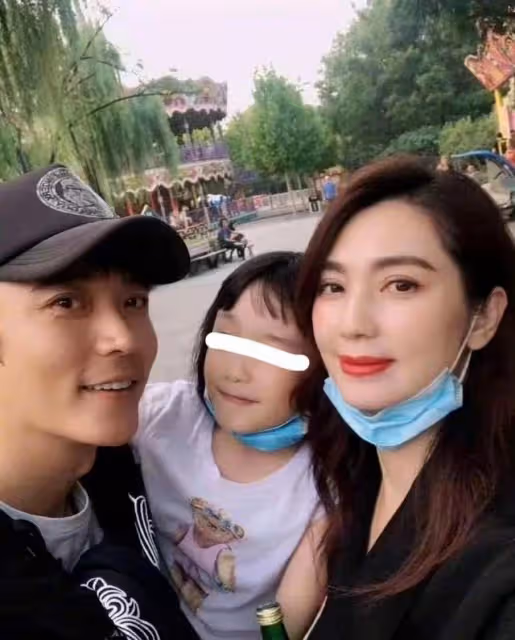 女星公開道歉!「畢瀅非第三者,我和張丹峰沒離婚」,洪欣又火了