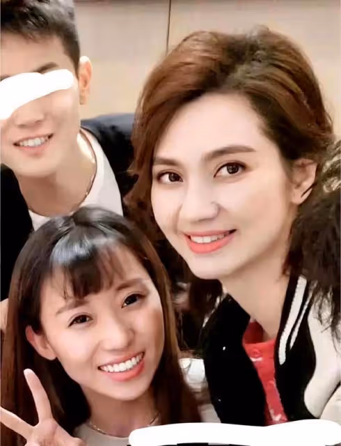 女星公開道歉!「畢瀅非第三者,我和張丹峰沒離婚」,洪欣又火了