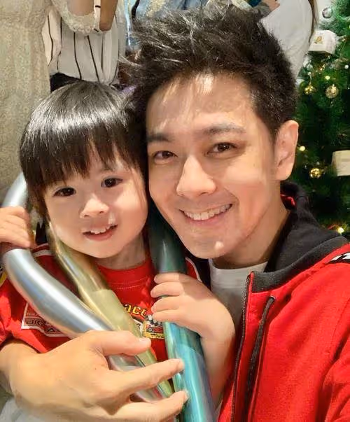 林志穎身家上億「名下豪車豪宅無數」，親哥卻在路邊擺攤賣腸粉，直言「不認識林志穎」，網友贊：真是好大哥