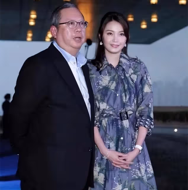 林建岳小24歲女友近況!15年仍嫁不進豪門,謝玲玲女主人地位穩固
