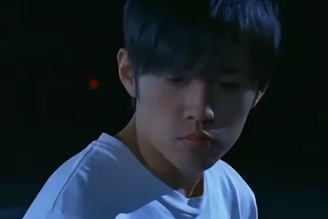 當年F4周渝民和周杰倫發生口角,陳冠希抄起一把椅子:動他試試?