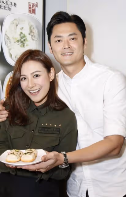 卸貨在即！港女星曬孕照上圍豐滿，懷孕路坎坷夫妻為此努力求診