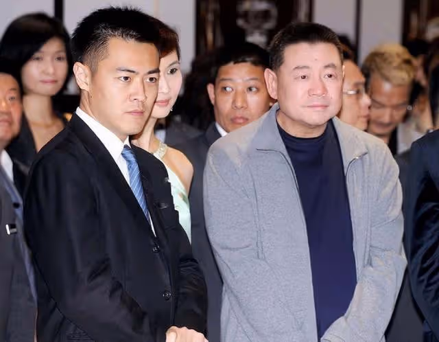 香港知名富二代標價10億售賣兩套半山豪宅,低調再婚娶「灰姑娘」