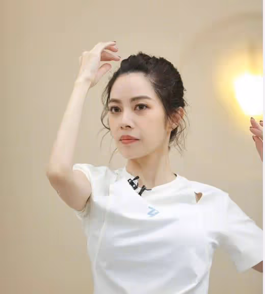徐懷鈺《乘風》划水被罵,經紀人承認接了一些商演,已經深刻檢討