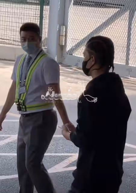 范丞丞現身東京被偶遇，髒辮造型遭吐槽，五官普通被指像素人
