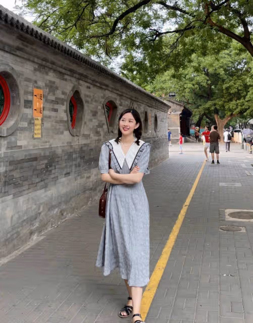 這才是氣質女人該有的穿搭，簡約大方，隨性舒適有格調，誰穿誰美