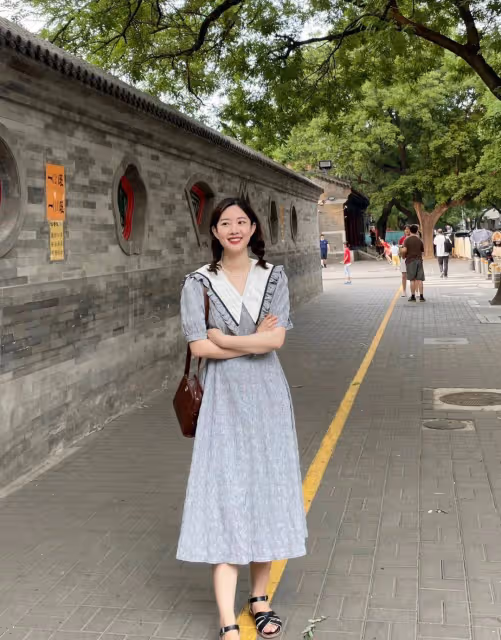 這才是氣質女人該有的穿搭，簡約大方，隨性舒適有格調，誰穿誰美
