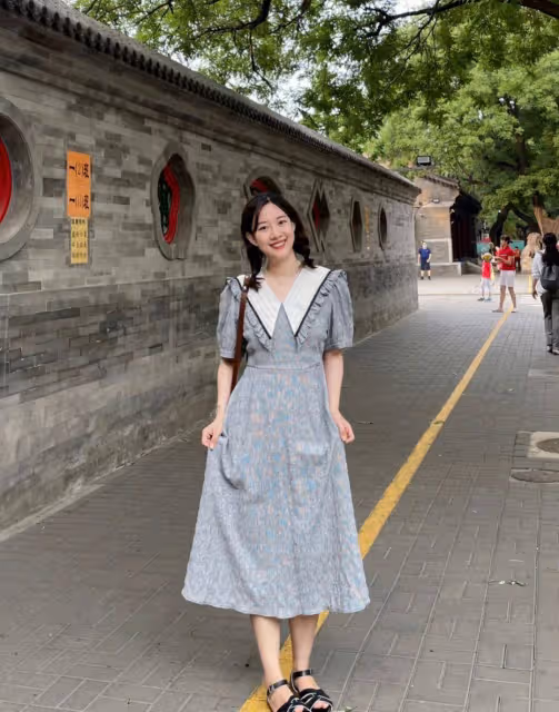 這才是氣質女人該有的穿搭，簡約大方，隨性舒適有格調，誰穿誰美