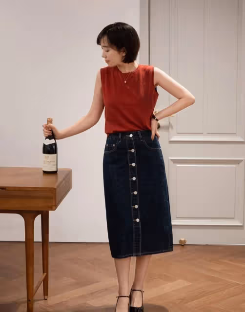 這才是氣質女人該有的穿搭，簡約大方，隨性舒適有格調，誰穿誰美