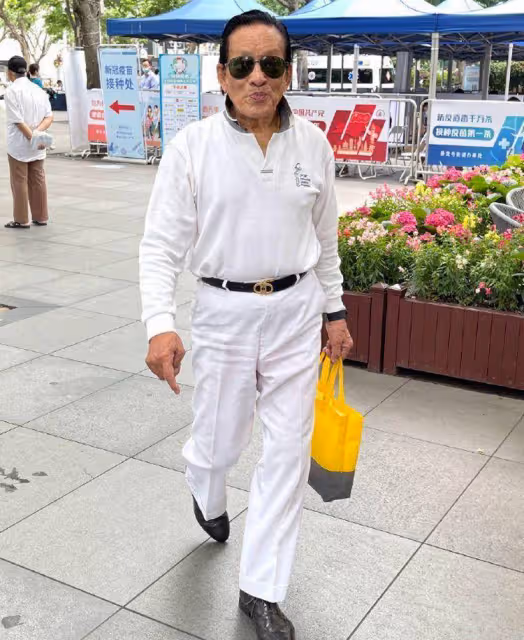 真正有品位的六七十歲男人，出門一不穿花、二不戴金，到老都時髦