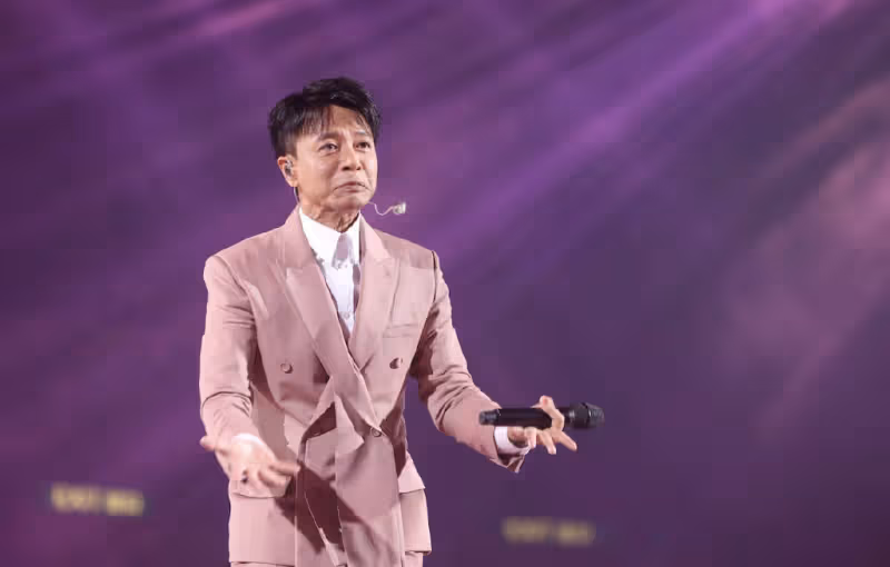 李克勤演唱會邀好聲音學員任嘉賓,獻唱張國榮歌曲,張學友送花籃